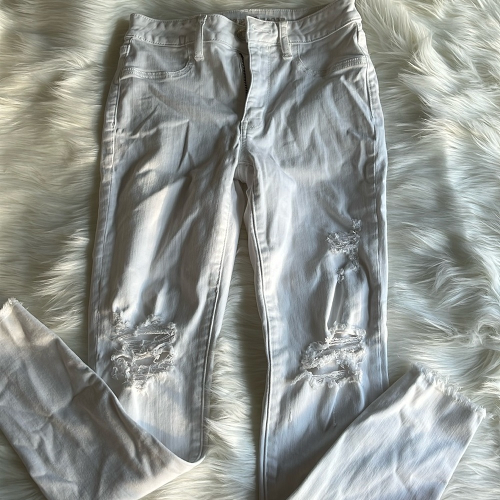 American Eagle White High Rise Ripped Jeggings